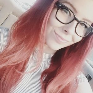 Meet your Posher, Whitney